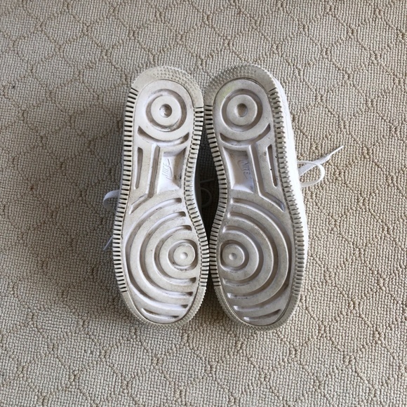 Nike Air Force 1 Platform Sneaker 6.5 - Picture 6 of 6